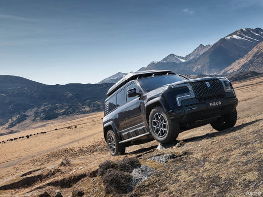 Pré-vente 2024 Salon de l'auto de Pékin BYD Yangwang U8 2024 Luxe hors route véhicule 1197hp 4Motor 4wd voiture électrique Byd U8 hybride