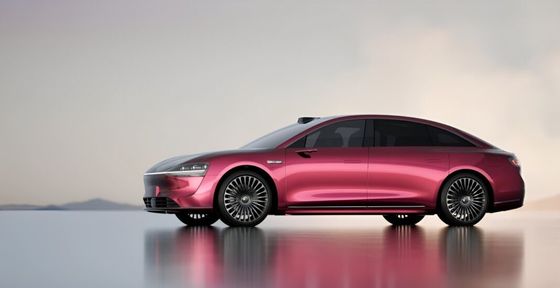 Prévente Huawei & BAIC Stelato S9 Véhicule électrique pur 4 portes/5 places Sedan 214km/h Vitesse maximale 227kw Moteur New Ev Car