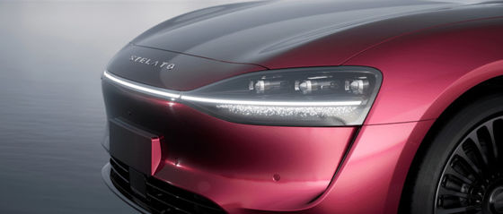 Prévente Huawei & BAIC Stelato S9 Véhicule électrique pur 4 portes/5 places Sedan 214km/h Vitesse maximale 227kw Moteur New Ev Car