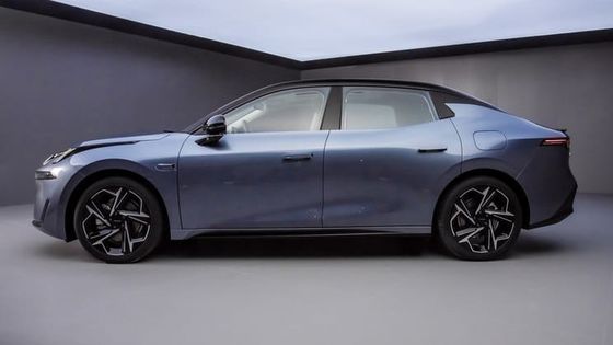 Aujourd'hui le plus récent lancé LYNK & CO 07 EM-P 126km longue portée pro PHEV 160 kW moteur électrique & 350N.m couple nouveau véhicule d'énergie