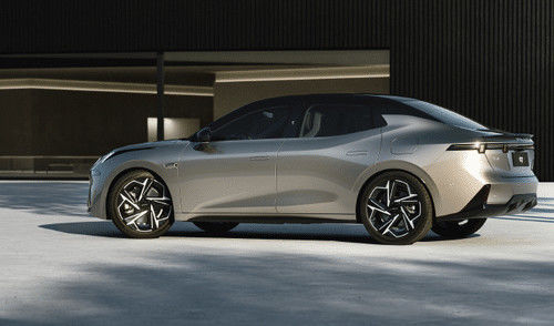 Aujourd'hui le plus récent lancé LYNK & CO 07 EM-P 126km longue portée pro PHEV 160 kW moteur électrique & 350N.m couple nouveau véhicule d'énergie