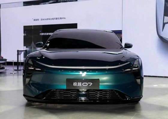 Le plus chaud salon automobile de Pékin Jiyue07 200kw Moteur 27w;S PURE CAR ELECTRIC Avec la vitesse maximale à 200km/h