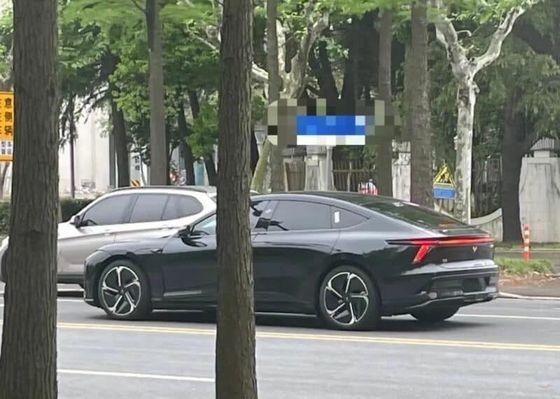 Le plus chaud salon automobile de Pékin Jiyue07 200kw Moteur 27w;S PURE CAR ELECTRIC Avec la vitesse maximale à 200km/h