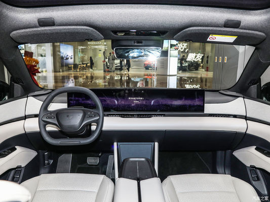 Robot autonome 2024 Jiyue01 200kw Moteur de 272 ch 550km CLTC Autonomie PURE ELECTRIC AUTO Avec une vitesse maximale de 200km/h