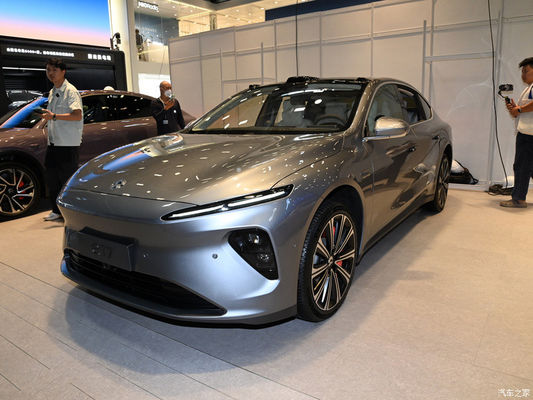 Véhicules à énergie nouvelle 2024 Nio ET7 Weilai Véhicules électriques 75kwh 200km/h Voiture à grande vitesse