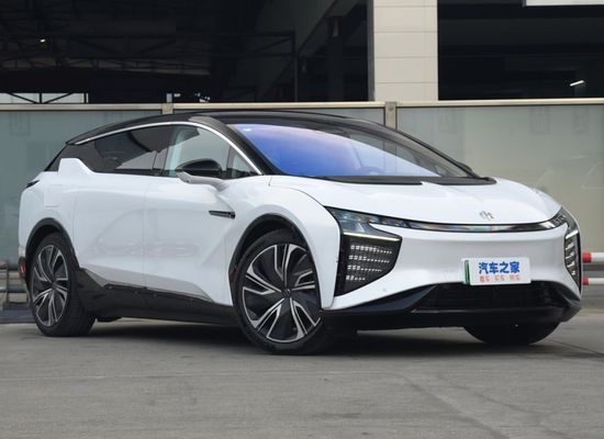 Pure SUV électrique Hiphi Y 560km RWD Pioneer Edition Avec 0,63h Chargement rapide 190km/h Vitesse maximale 336PSmotorpower Nouvelle voiture Ev