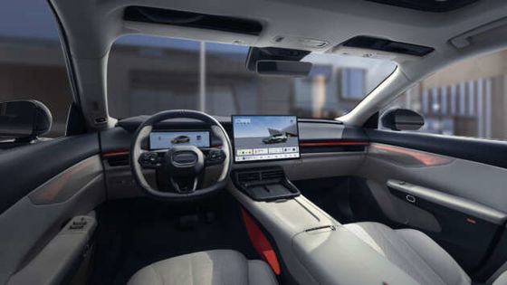 Puissante nouvelle voiture hybride LYNK & CO 07 EM-P Avec 163 ch et 255 Nm de couple et 160 kW de puissance moteur et 3 vitesses boîte de vitesses DHT