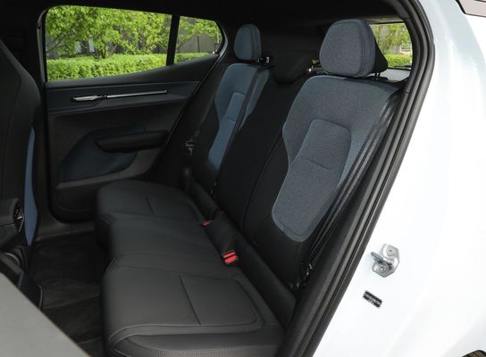 Volvo SUV électrique purement électrique EX30 410km longue portée RWD édition de base avec 272P.s et un couple de 343N.m puissance du moteur