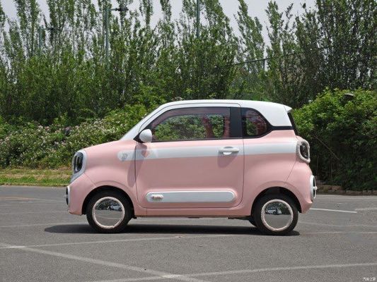 Prévente Micro-ev FAW Bestune Pony Hatch 120km Autonomie avec 20kw/27P.s Moteur électrique 3 portes/4 sièges Conception de sécurité