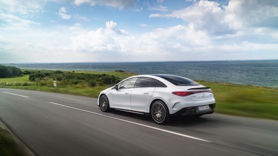 Véhicule électrique à très longue portée Mercedes-Benz EQE AMG 53 4MATIC+avec une puissance de moteur de 460 kW/625P.s 220km/h vitesse maximale