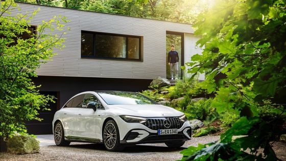 Véhicule électrique à très longue portée Mercedes-Benz EQE AMG 53 4MATIC+avec une puissance de moteur de 460 kW/625P.s 220km/h vitesse maximale