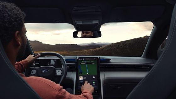 Prêt à l'emploi, Ford Explorer AWD avec une puissance de moteur WLTP de 250 kW/340 PS et une vitesse maximale de 180 km/h.