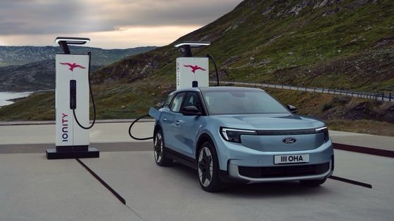 Prêt à l'emploi, Ford Explorer AWD avec une puissance de moteur WLTP de 250 kW/340 PS et une vitesse maximale de 180 km/h.