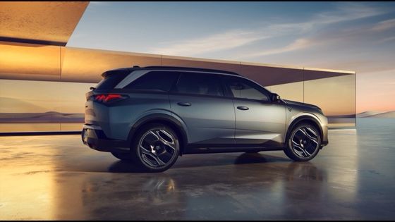 Vente anticipée 2024 Peugeot E-5008 SUV 500km Autonomie maximale 326 chevaux (240 kW) Double moteur AWD Véhicule électrique pur