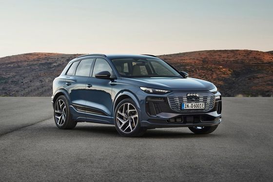 Longue autonomie réclamée avec une charge super rapide de 270 kW et un équipement généreux à l'Audi Q6e-tron, un véhicule purement électrique de 285 kW.