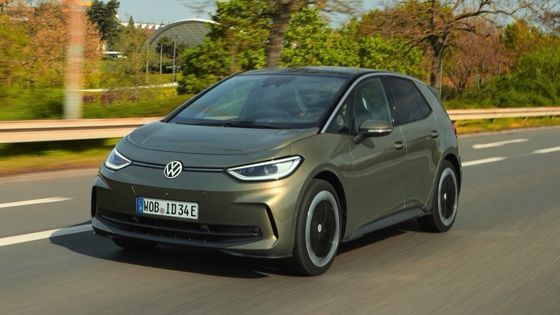 Classique et la plus récente voiture électrique Volkswagen ID 3 PRO WLTP 434km RANGE 150kw ((204P.s) Puissance du moteur7.6sec Accélération 0-100km/h