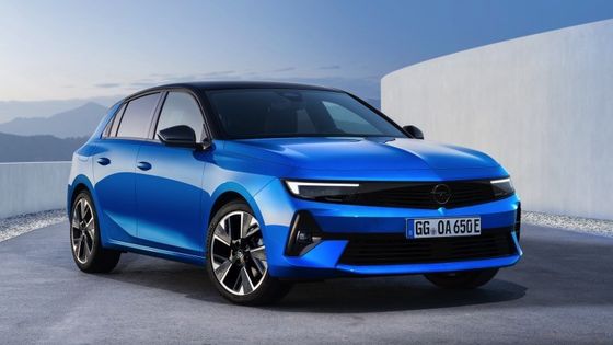 Véhicule électrique à conduite confortable à Opel Astra Electric avec batterie de 54kwh 150kw de puissance moteur à 170km/h vitesse maximale