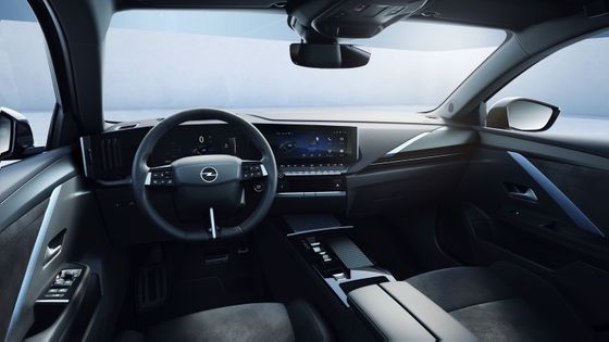 Véhicule électrique à conduite confortable à Opel Astra Electric avec batterie de 54kwh 150kw de puissance moteur à 170km/h vitesse maximale