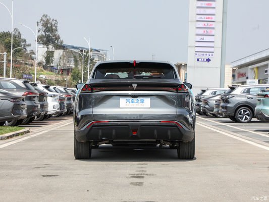 Le dernier système HUAWEI DEEPAL S07 2024 EREV avec 121 km CLTC0.5h Temps de charge rapide 175kW Puissance maximale 320N.m couple