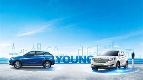 Dongfeng Glory E3 Electric SUV Cars EV AMG Drive Unit Electric 5 Seater Car