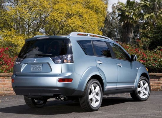 Mitsubishi Airtrek Small SUV EV Electric Car 175km/h 500km Range For Adults