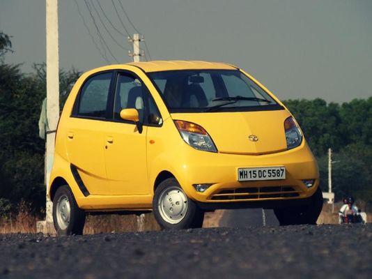 Nano Mini EV Cars Electric Vehicle Low Speed 100km/h 305km Range