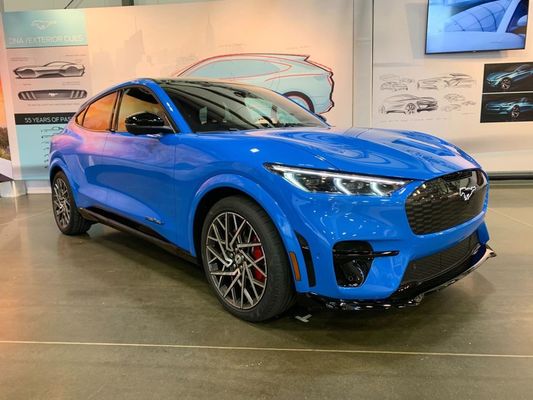 Ford Medium Electric Cars Vehicles Long Battery Life 200km/H Max Speed