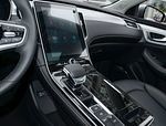 High Speed Pure Electric Cars Roewe I6 MAX SUV 5 Seater Car 4 doors 185km/h