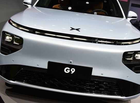 Xpeng G9 Luxury Large Size Electric SUV 5 Seater 702km Range 200km/H Max Speed