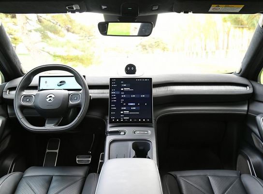 SUV At NIO EC7 75kWh Electric Car With Motor Delivering 480 KW