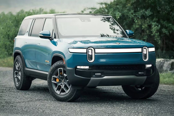 2023 RIVIAN R1S Four motors 800P.S wirange 660km hitting 60 mph in 3.1 s all electric powertrain W 7seats upscale carbin