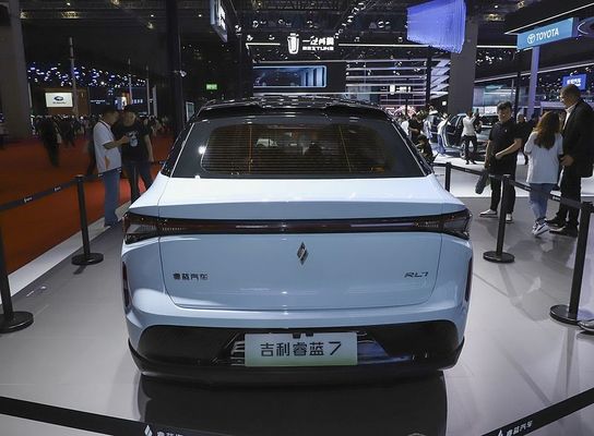 2024 Livan 7 Geely Ruilan 7 EV Car LHD in stock battery 450km ev cars new energy vehicles car pure electric