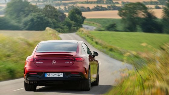 Hot selling  electric vehicle Mercedes-Benz EQE AMG 43 4MATIC 90.6kwh battery 450km range with 350kw/476P.s motorpower