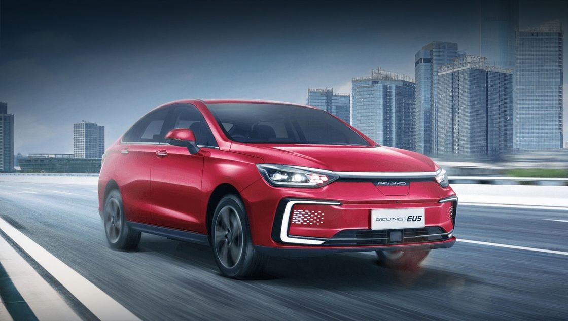 Occasion électrique de BAIC SUV Pékin EU5 plus R600 a utilisé des voitures d'entraînement de main gauche