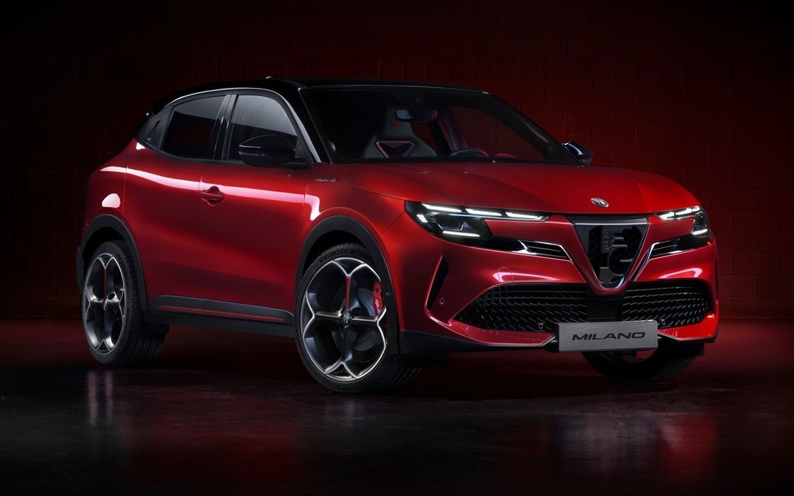 La voiture compacte la plus sportive Alfa Romeo Première EV Milano Avec 2 options de transmission 156ph & 240ph WLTC 240miles