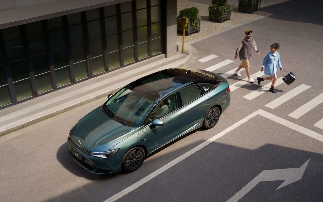 2024 Xpeng P5 Véhicule électrique EV Voiture électrique Longue portée 480km 155KW Puissance 170km/h