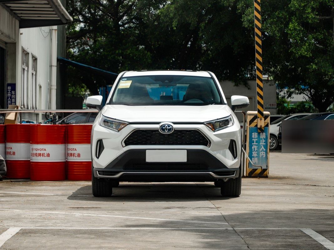 2024 Faw-Toyota RAV4 SUV hybride électrique avec une autonomie de 1100 km