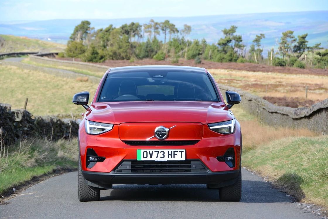 Tout autour EV Volvo EC40 Ultimate Twin Motor avec WLTP 326Miles 4,7sec accélération de 0 à 62 mph 408 chevaux du moteur