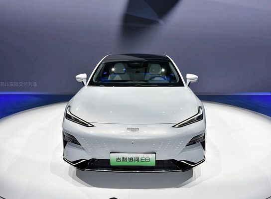 Pure Electric Vehicle Dongfeng Nano 01 2024 330Liter With 140km/h Maximum Speed China New Energy Electric Car